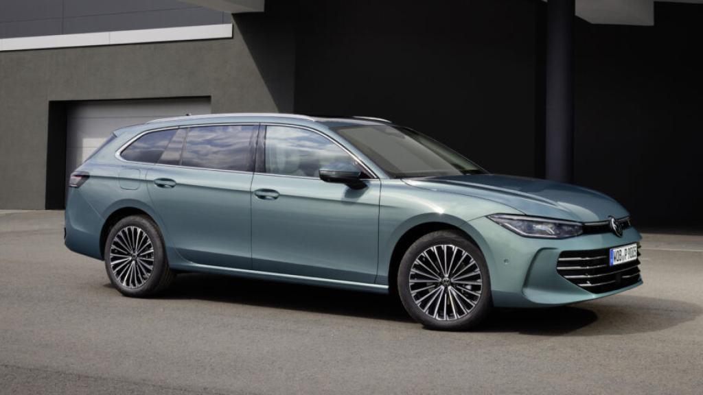 Volkswagen Passat Variant - 690 litros