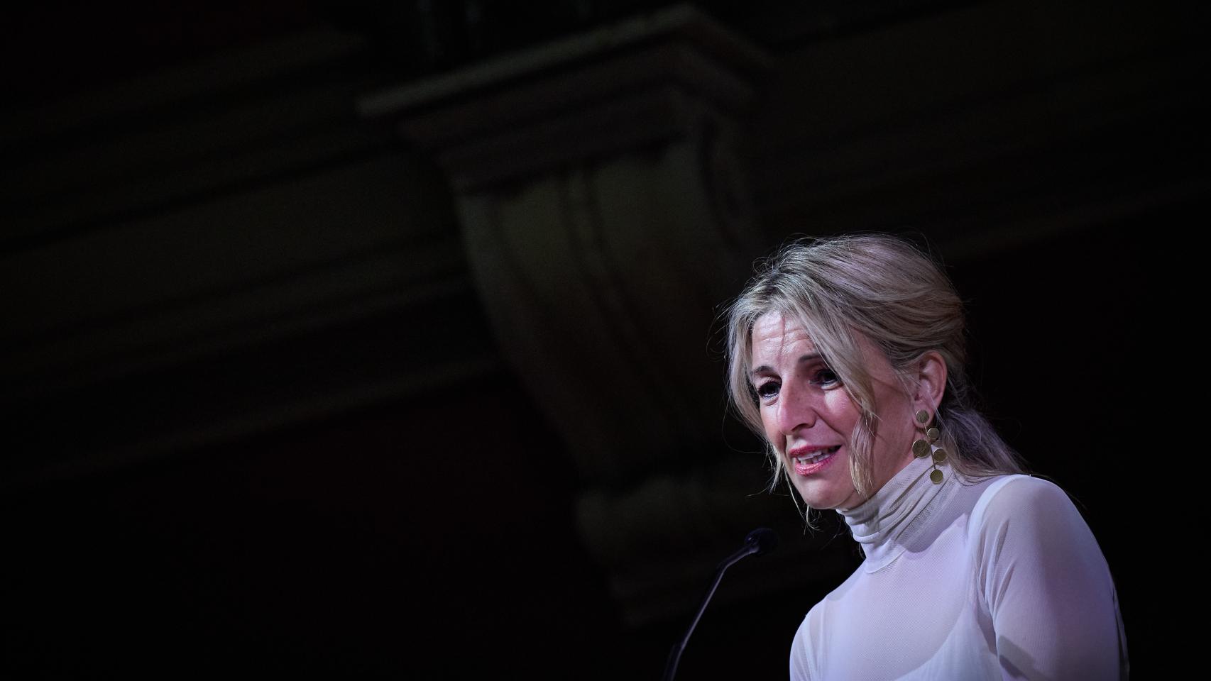 Yolanda Díaz interviene durante la firma del acuerdo con el CERMI en el Ateneo de Madrid el 3 de abril.