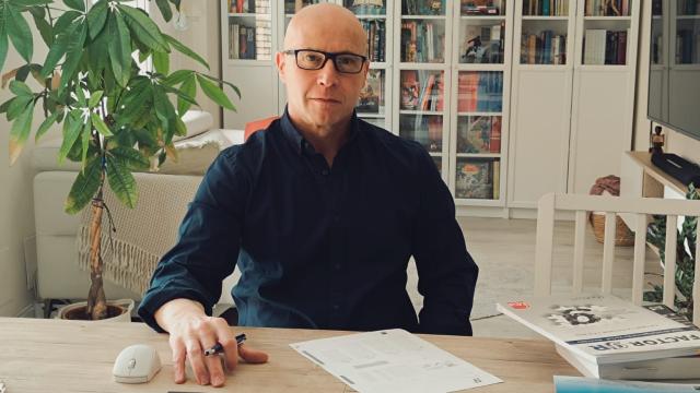 Funes es miembro de la asociación internacional de superdotados Mensa.