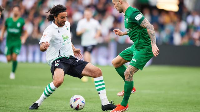 El Elche cae 3-1 en El Sardinero ante el Racing de Santander, rival directo en la pelea por el ascenso