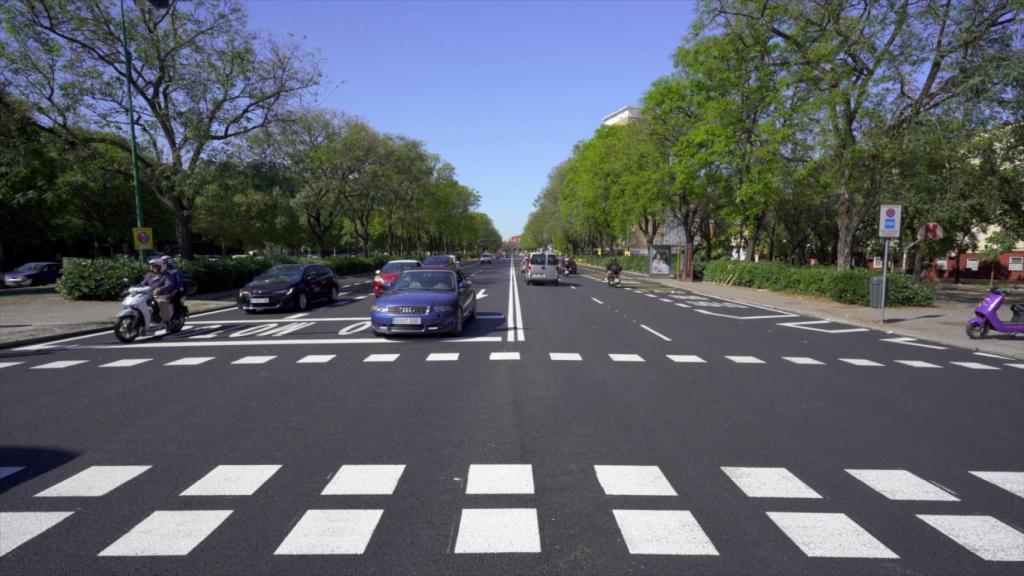 Los trabajos realizados en primera fase de repavimentación de la ronda del Tamarguillo de Sevilla.