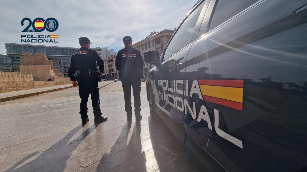 Dos agentes de la Policía Nacional en una imagen de archivo.