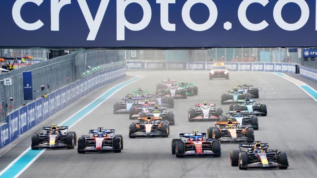 Un momento de la salida del GP de Miami.
