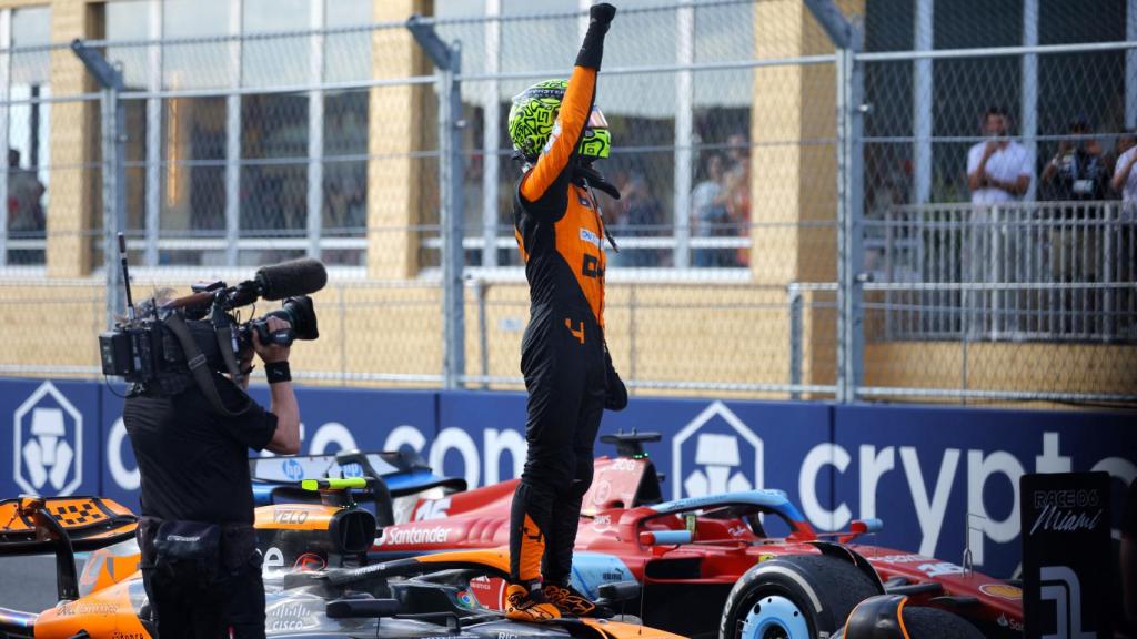 Norris celebra su victoria en el GP de Miami.