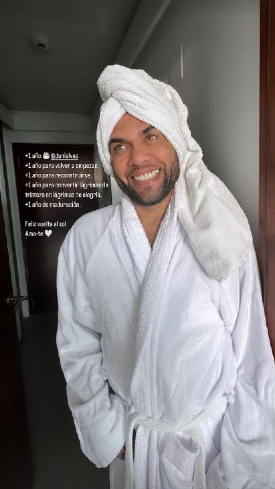 Felicitación de Joana Sanz a Dani Alves en su Instagram.