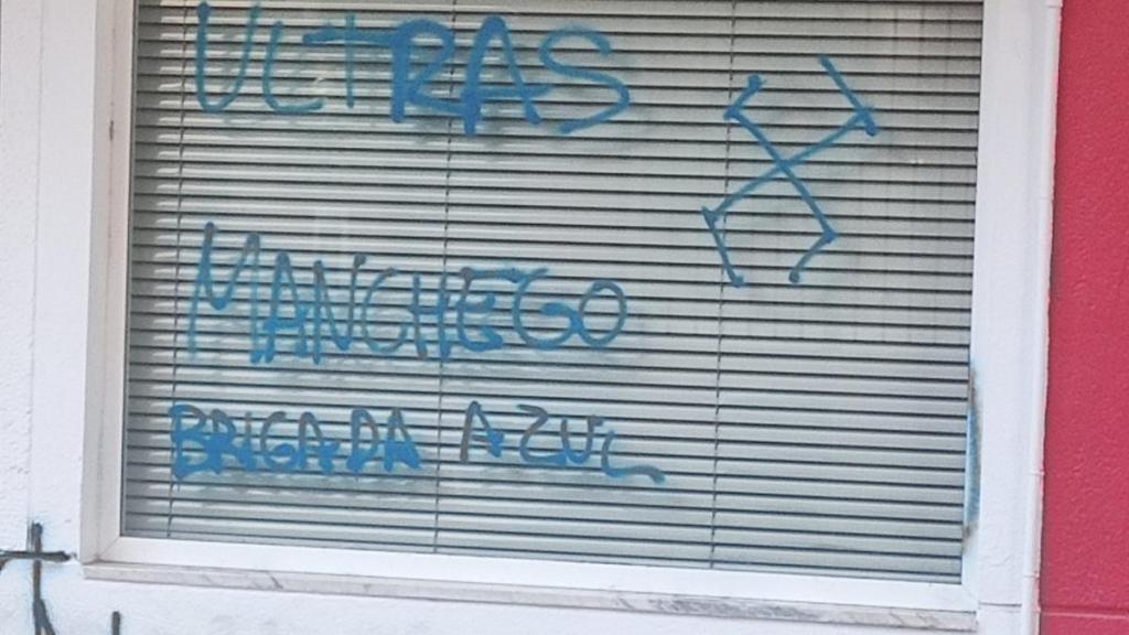 Pintadas en la sede del PSOE de Ciudad Real.