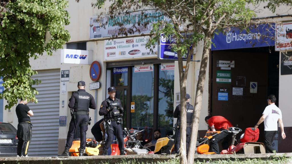 Una imagen de este lunes en el lugar del tiroteo de Antequera.