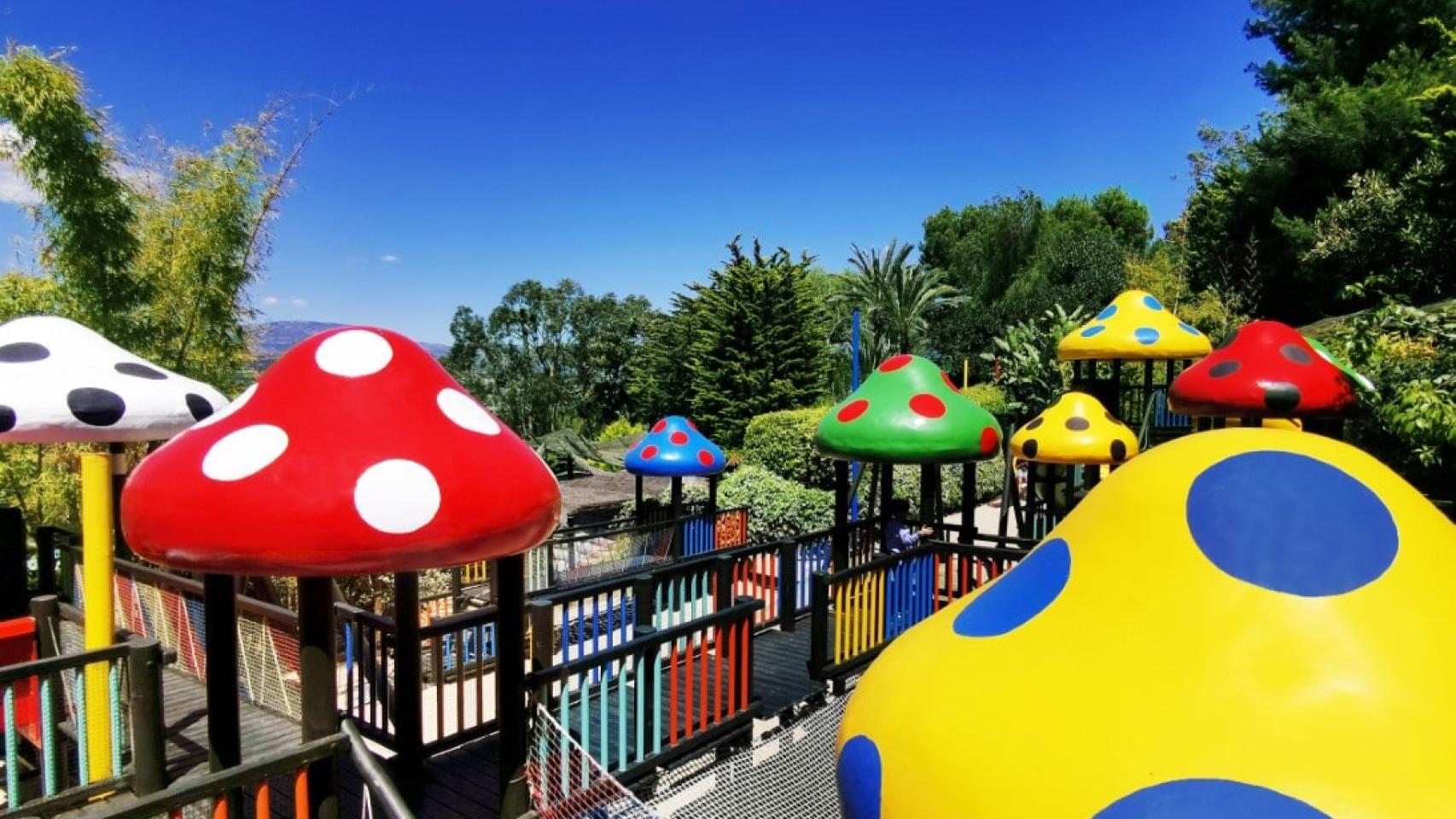 Mundomar y Aqualandia recuperan su escuela de verano con rutas, manualidades y juegos