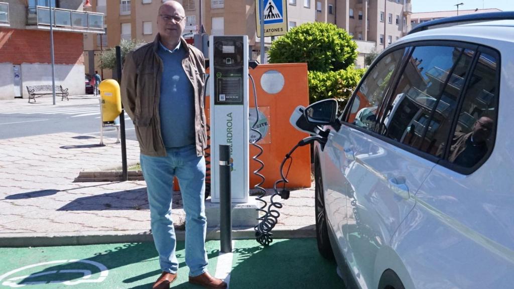 Punto de recarga de vehículos eléctricos en Santa Marta
