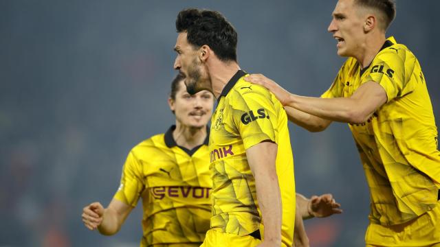 Hummels celebra su gol ante el París Saint-Germain.