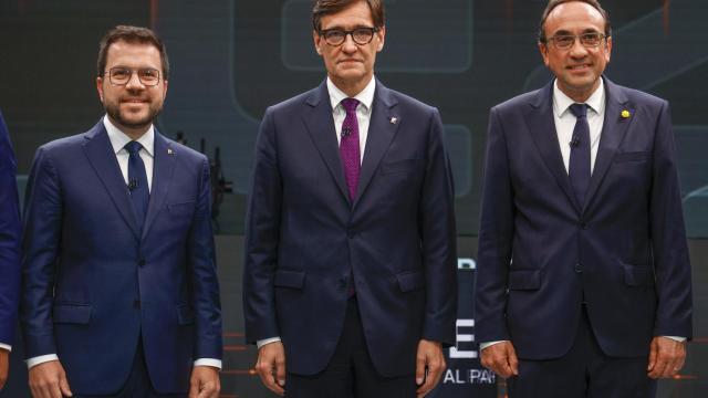 Pere Aragonès (ERC), Salvador Illa (PSC) y Josep Rull (Junts), en el último debate electoral.
