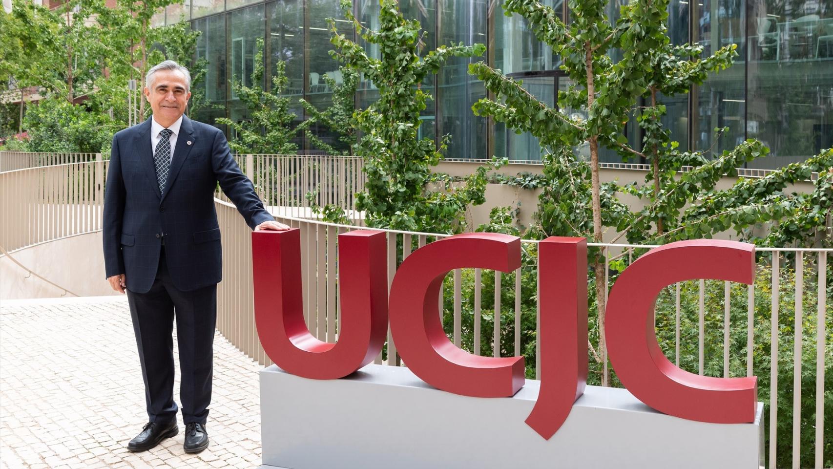 El rector de la UCJC, Héctor Escamilla, en una imagen de archivo.