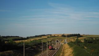 •	Trainmile Intermodal ofrece un servicio combinado de carretera y ferrocarril, con el objetivo de proporcionar una solución rápida, eficiente y económica.