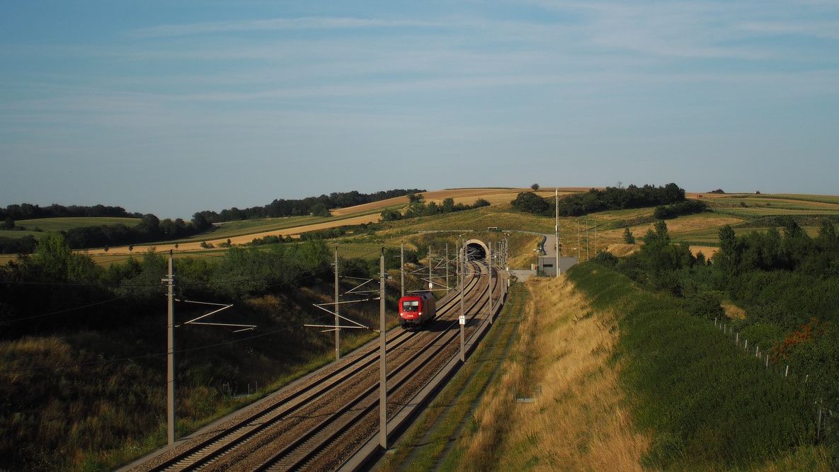 Trainmile Intermodal ofrece un servicio combinado de carretera y ferrocarril, con el objetivo de proporcionar una solución rápida, eficiente y económica.