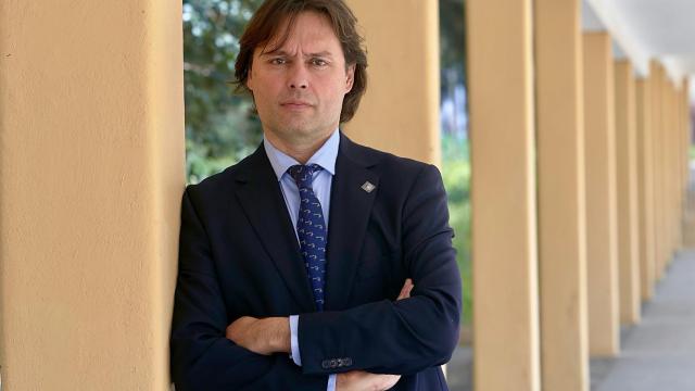 El rector de la Universidad Pablo de Olavide, Francisco Oliva Blázquez.