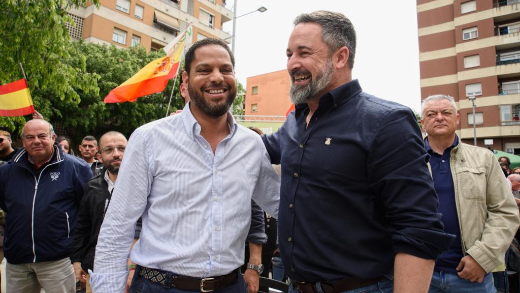 Ignacio Garriga junto con Santiago Abascal el 4 de mayo en Salt, Girona.