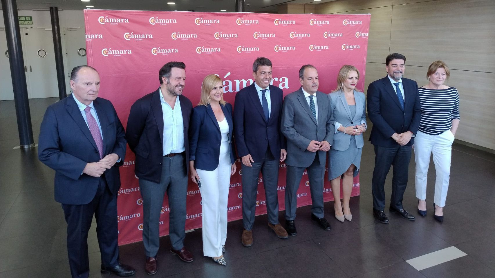 Presentación del estudio de impacto económico de la segunda pista del aeropuerto de Alicante.