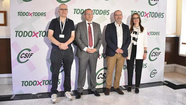 De izquierda a derecha: Roberto Fernández, responsable de Universidades de CSIF, Mario Gutiérrez, presidente del sector nacional de Educación de CSIF,  Roberto Fernández, responsable de Universidades de CSIF e Isabel Madruga, coordinadora de autonomías y de negociación responsable de CSIF Castilla y León