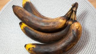 Platanos negros.