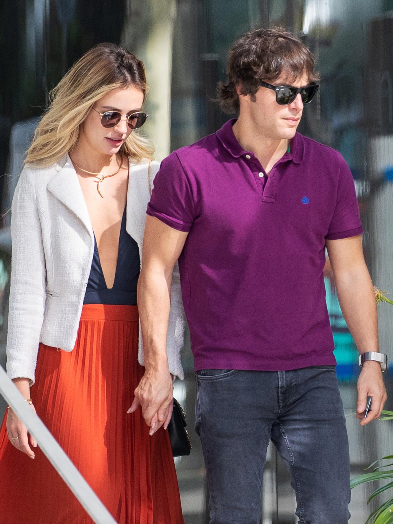 Jordi Cruz y Rebecca Lima en las calles de Barcelona. Imagen de 2019.