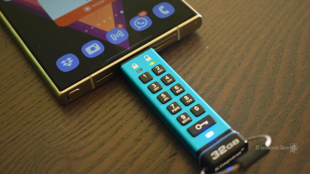 Kingston IronKey Keypad 200