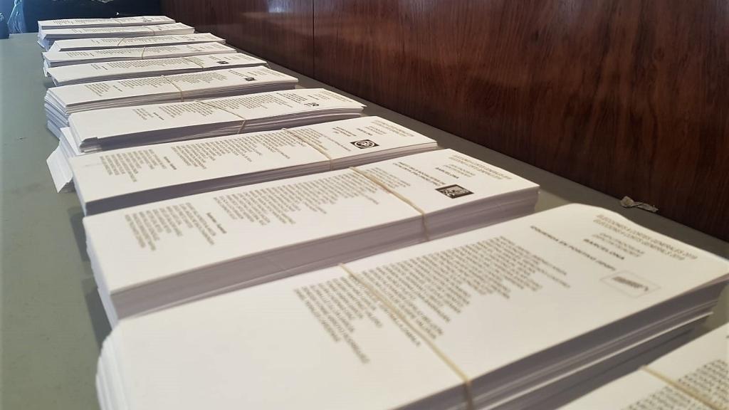 Imagen de archivo de las papeletas de las últimas elecciones catalanas en 2021.