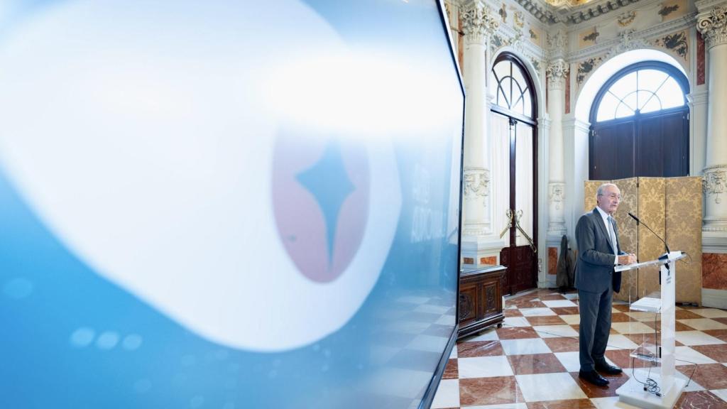 El alcalde de Málaga, Francisco de la Torre, presentando las actividades de la XV edición de La Noche en Blanco