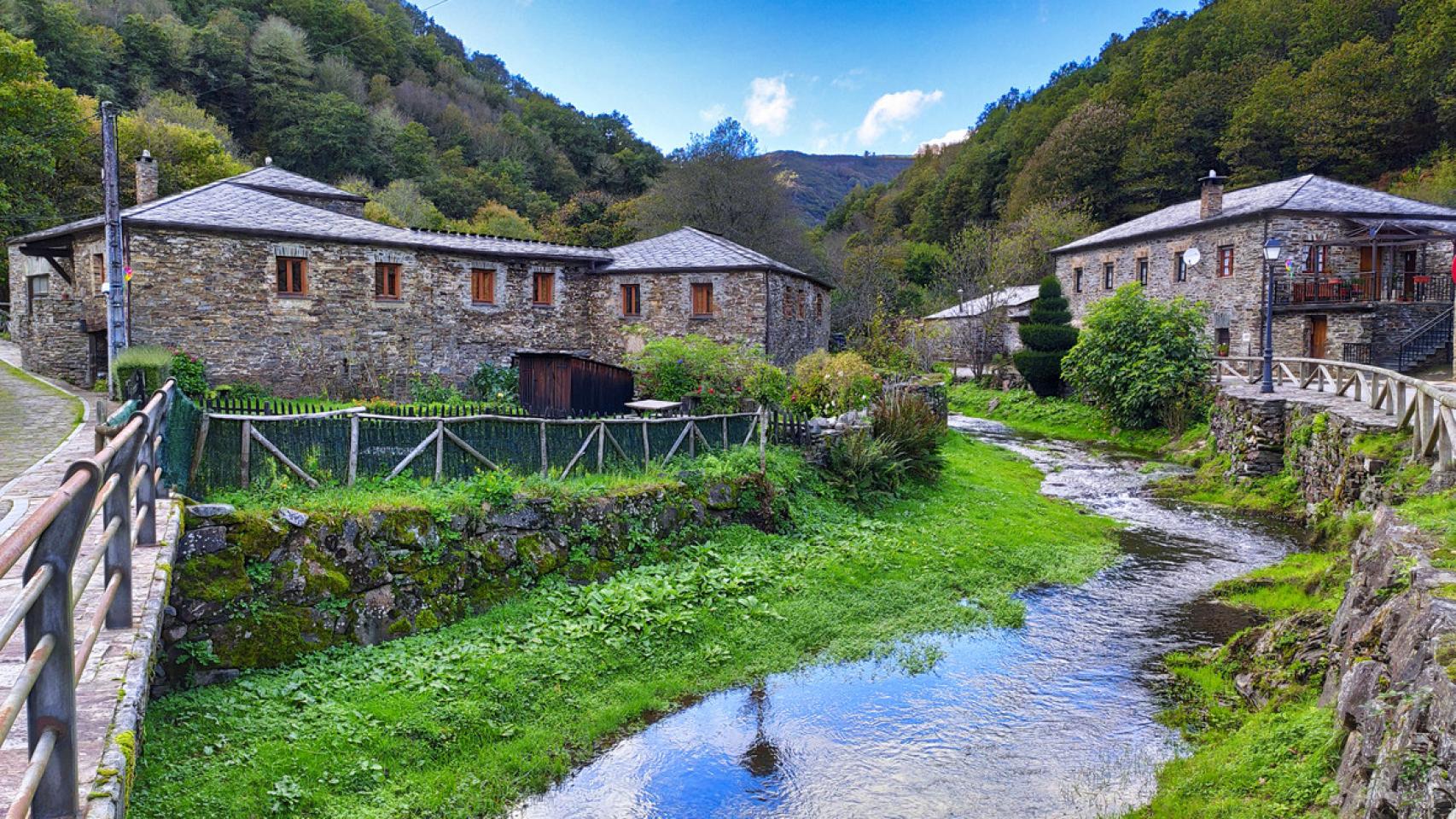 Pueblo asturiano de Santa Eulalia de los Oscos.