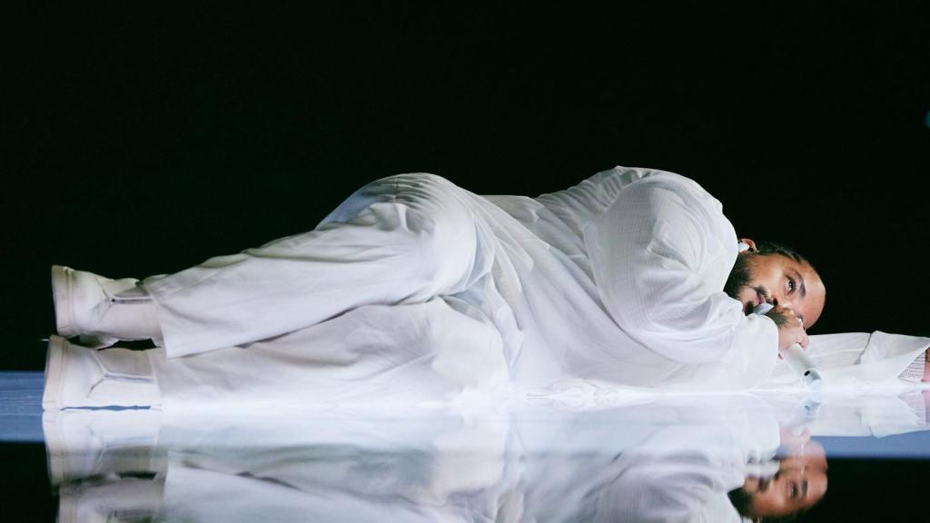 Slimane en el segundo ensayo de 'Mon amour' en el Malmö Arena de Eurovisión 2024.