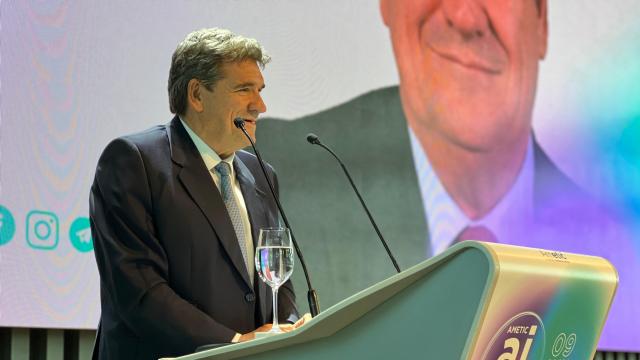 José Luis Escrivá, ministro para la Transformación Digital y de Función Pública, durante su participación en el AI Summit organizado por Ametic.