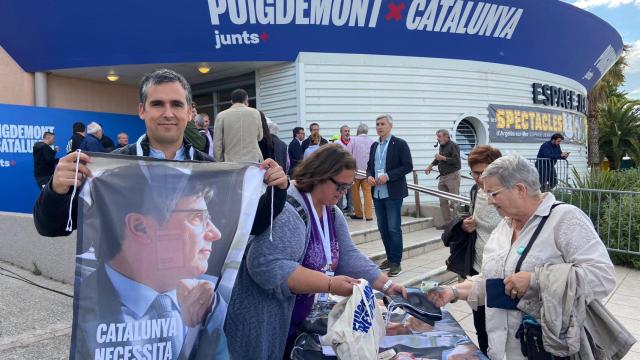 En el cuartel general de Puigdemont en Francia