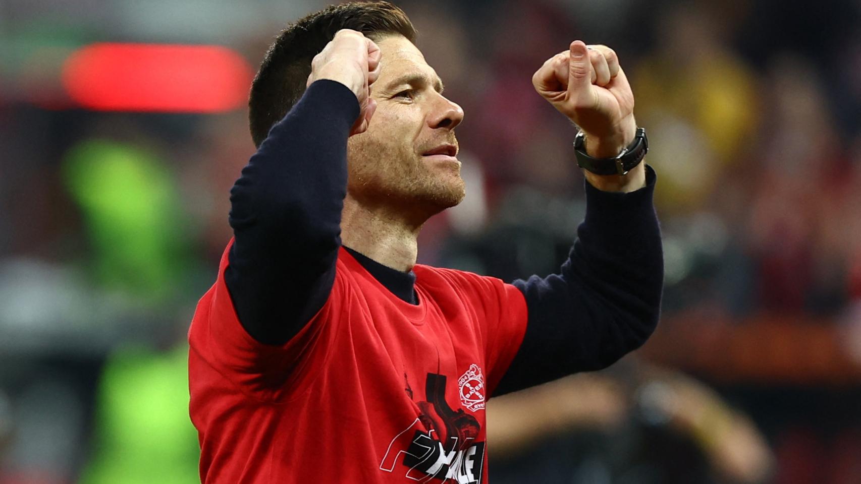 Xabi Alonso celebra el triunfo con el Leverkusen.