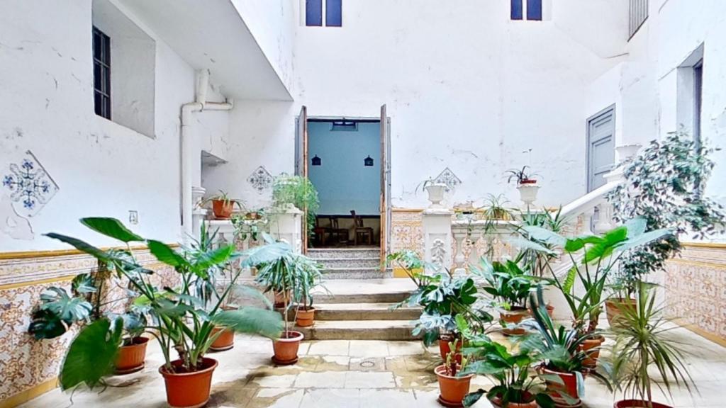 Patio interior del colegio.