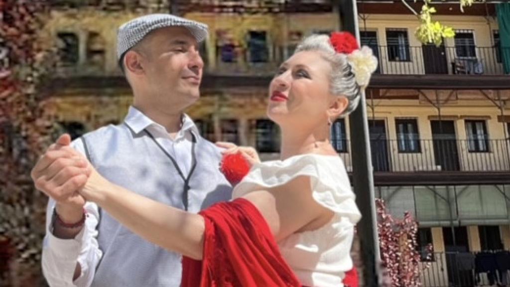 La zarzuela en Lavapiés con los artistas Marta Pineda y Abelardo Cárdenas por la II edición de Plazas Vivas.