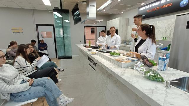 El laboratorio más 'gourmet' de la UMA: así es el gastrocampus de innovación