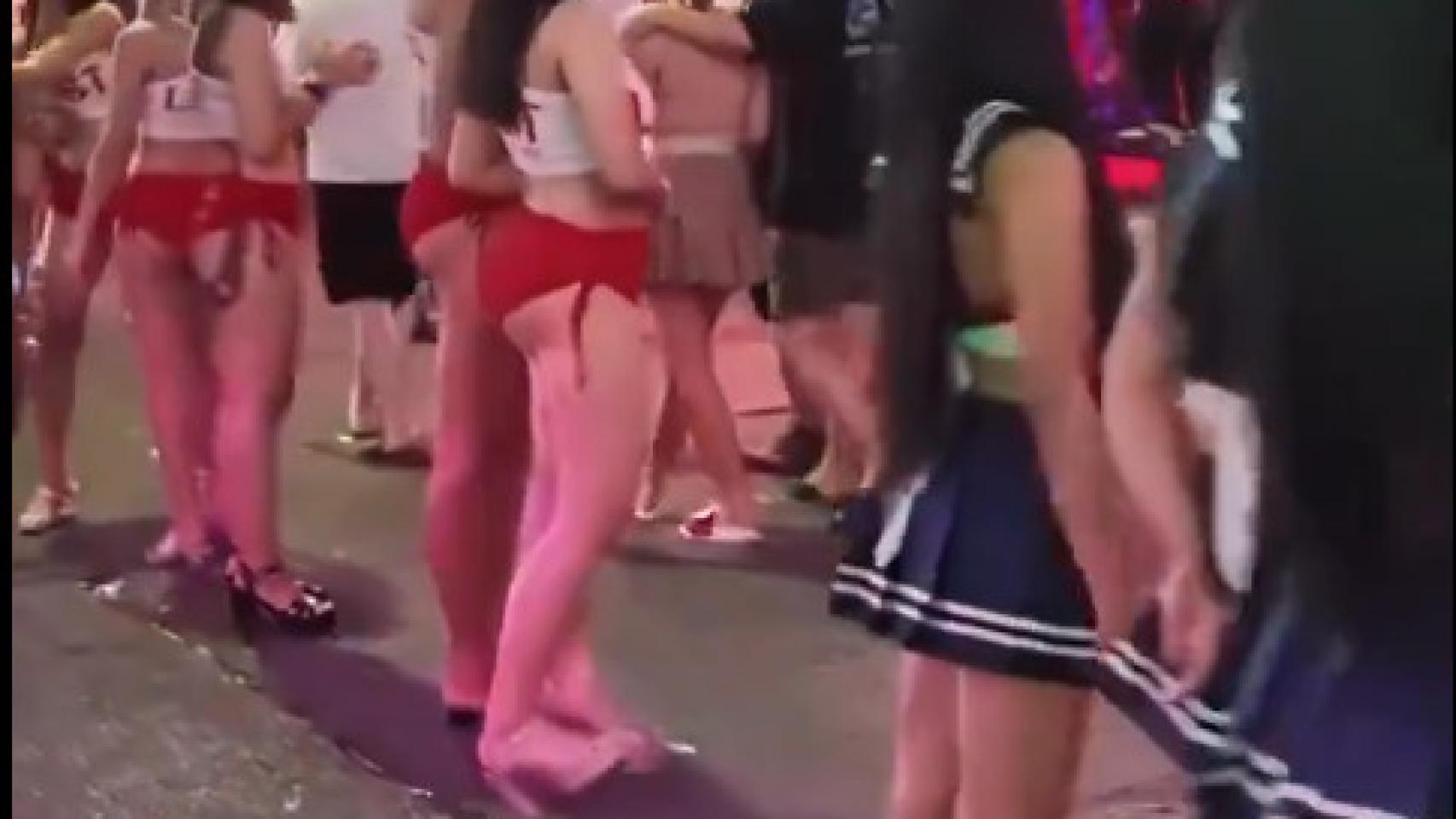 El vídeo que muestra con toda su crudeza el turismo sexual en Tailandia y que causa indignación en redes