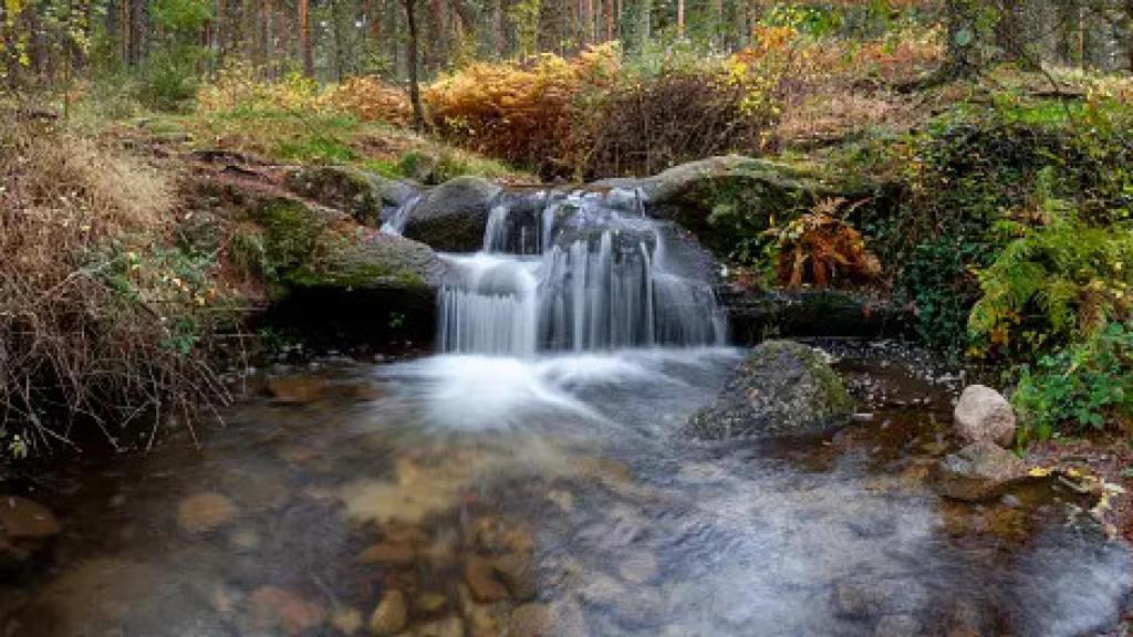 Cascada en la zona de El Espinar y San Rafael en Segovia