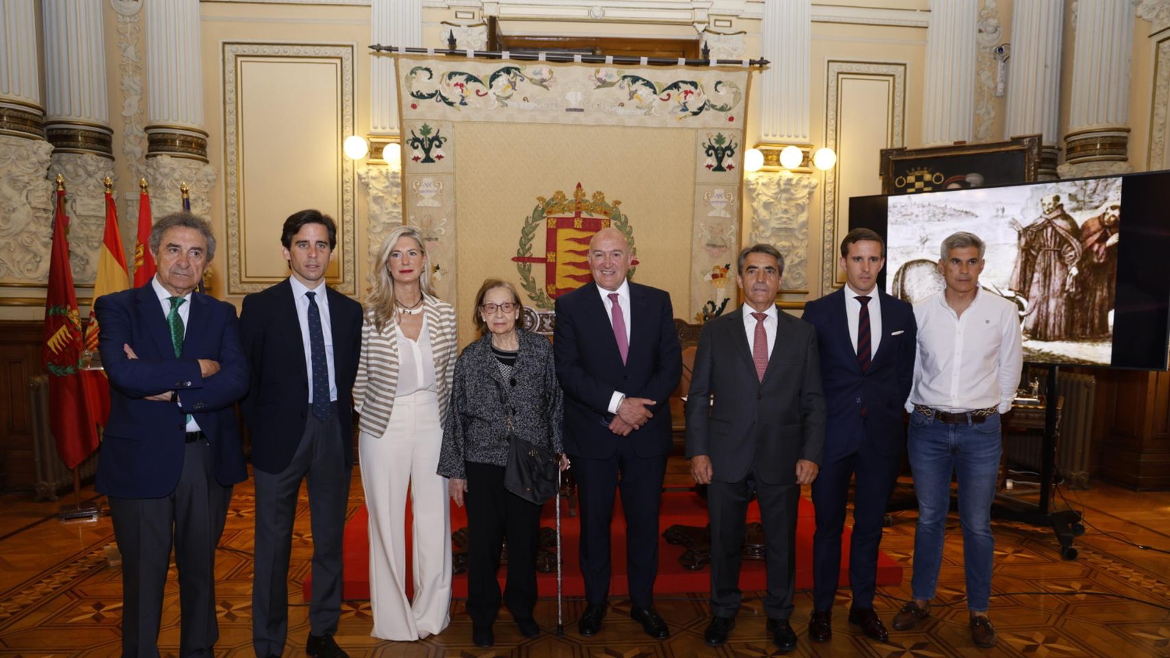 El alcalde de Valladolid, Jesús Julio Carnero; y la teniente de alcalde, Irene Carvajal en los premios taurinos San Pedro Regalado