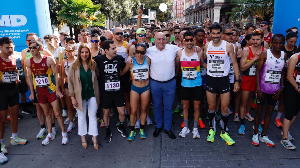 El alcalde, Jesús Julio Carnero, en la I Carrera de las Familias de Valladolid