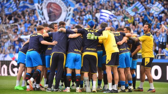 La plantilla concentrada antes del partido contra el Barça B