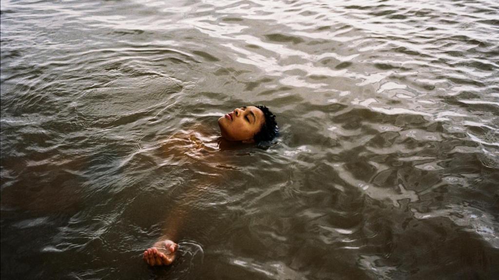 Un fotograma de 'Bird', de Andrea Arnold