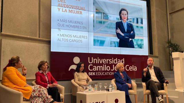 Ponencias durante su intervención.