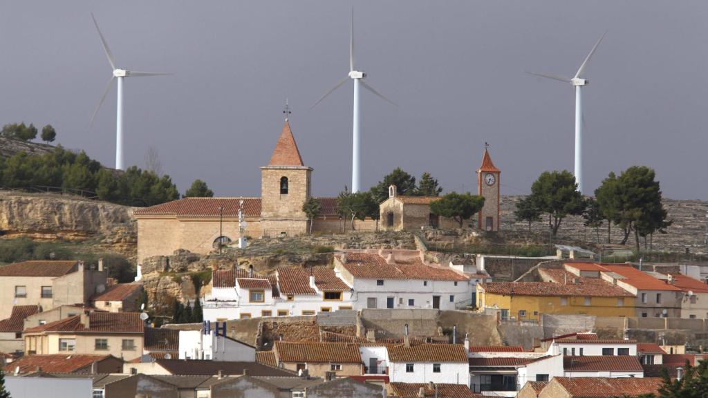 Parque eólico en la localidad albaceteña de Higueruela