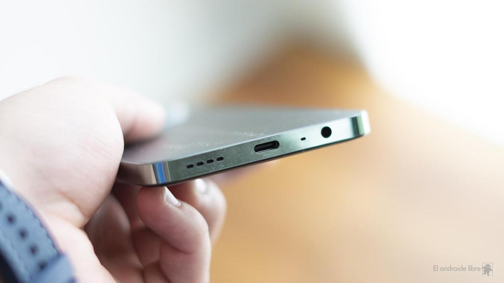 Puertos del realme 12