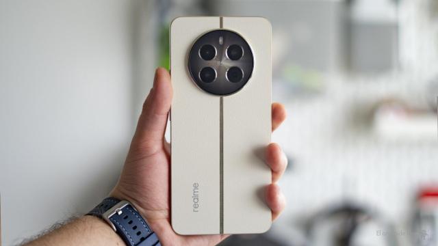 Trasera del realme 12+