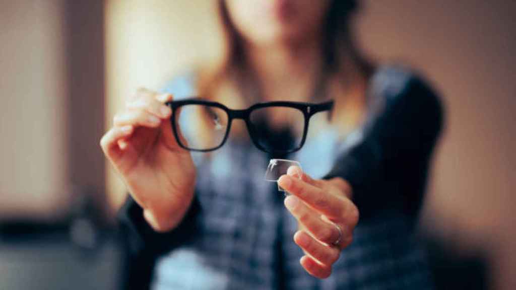 Unas gafas de ver en una prueba.