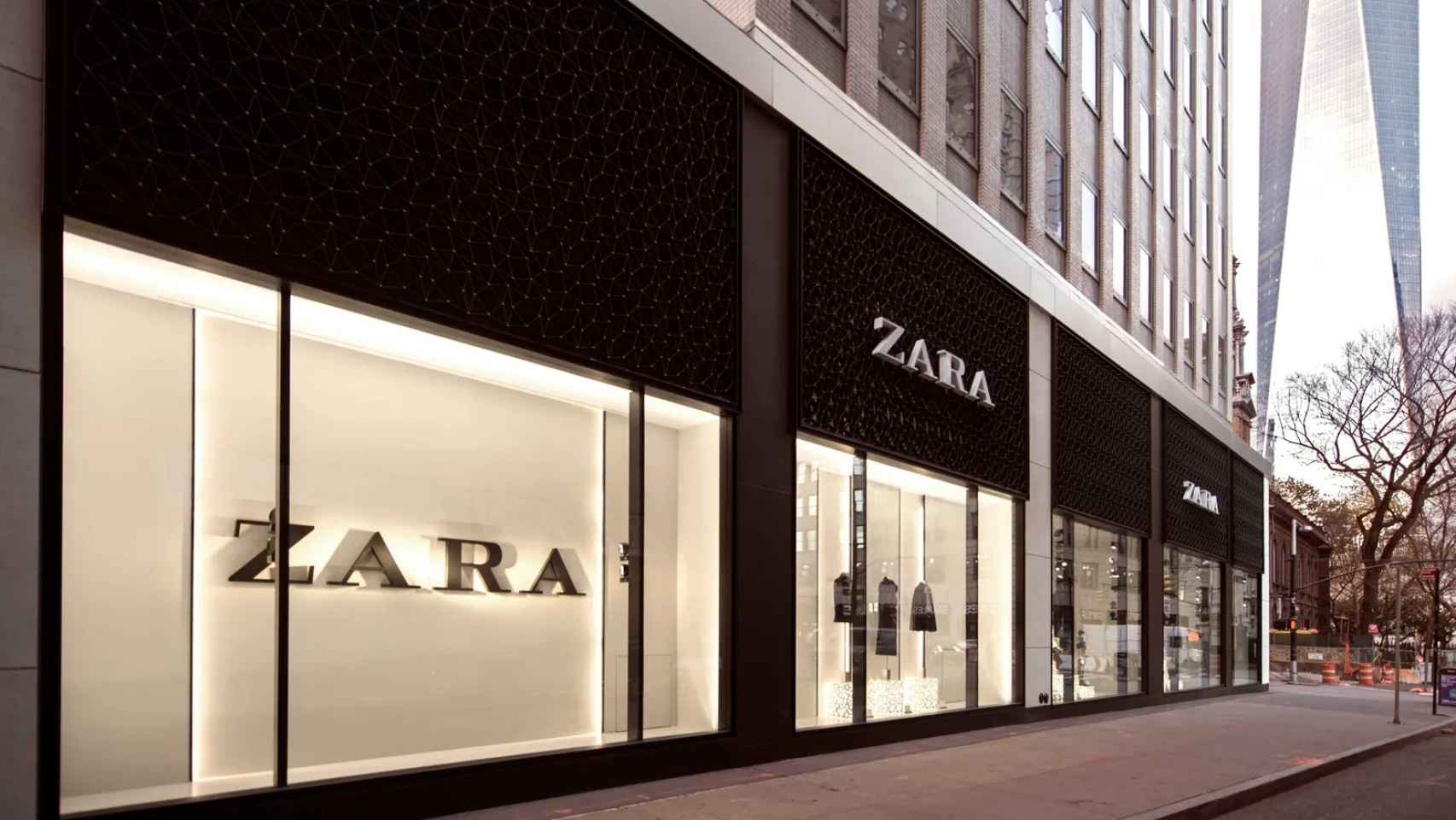 Puerta de entrada Zara.