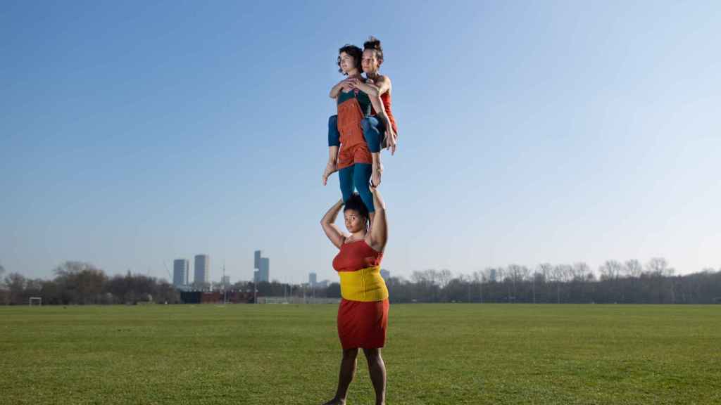 Mimbre Acrobatic Theater. Fotografía: Ben Hooper