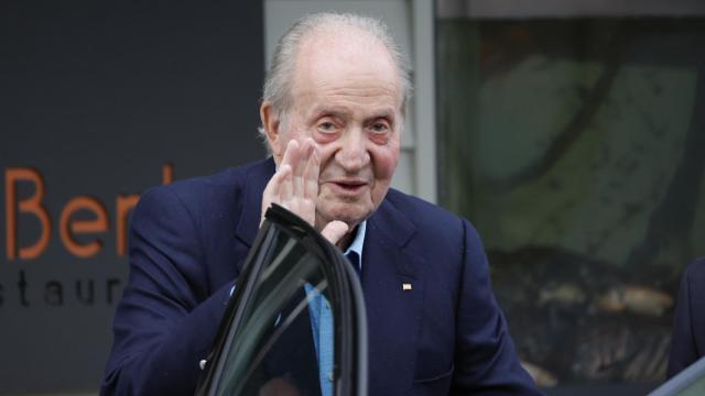 Juan Carlos, a su salida del restaurante D'Berto.