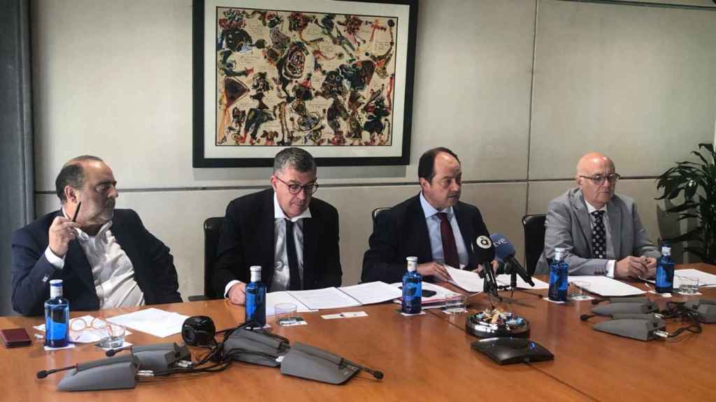 Compromís presenta un recurso de amparo ante el TC que amenaza la reforma del artículo 49 de la Constitución